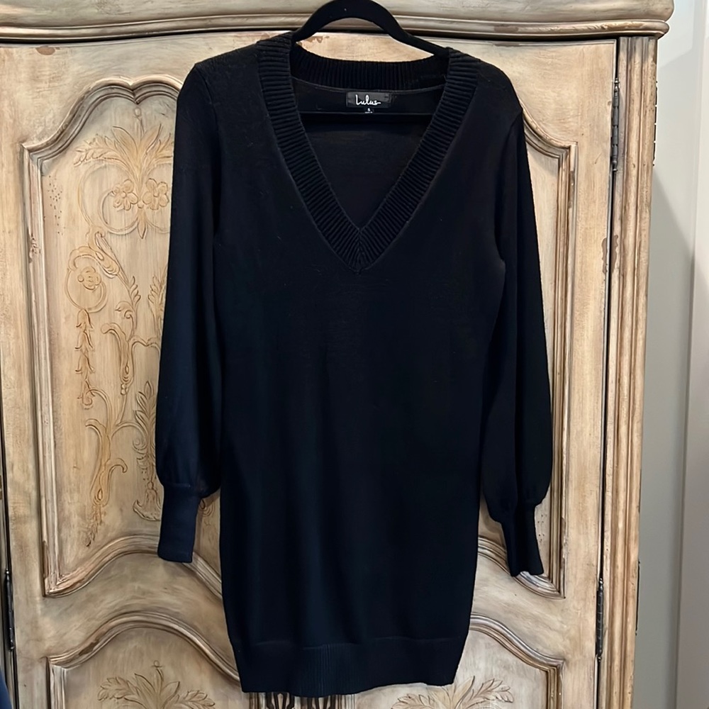 Lulu’s V Neck Sweater Dress